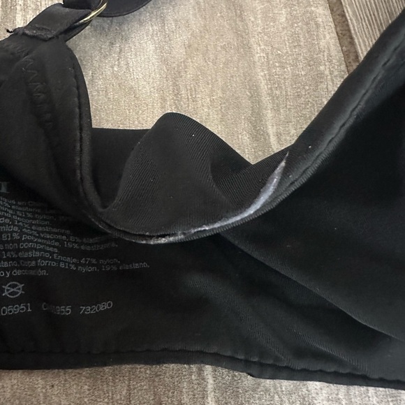 Elegant Black Bra - Picture 5 of 5